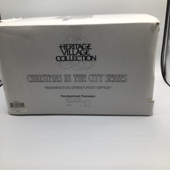 1996 Dept. 56 “Washington Street Post Office” Christmas in the City Series 58880 - Picture 15 of 16